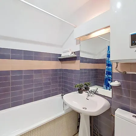Apartment Les Pieds Dans L'eau-2 By Interhome *