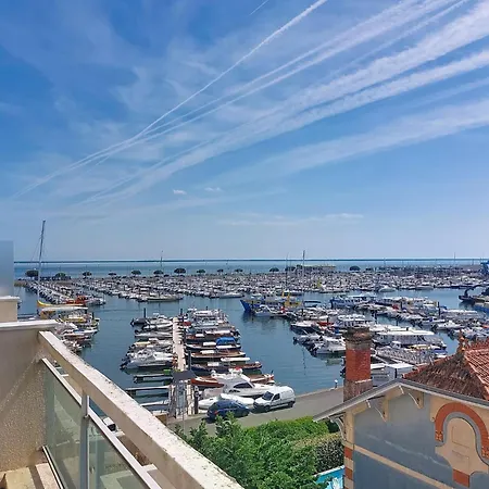 Les Pieds Dans L'eau-2 By Interhome Apartment *